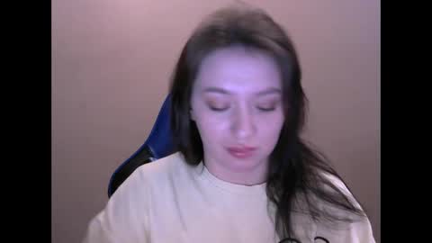 Snapshot of zara_golden chatting on 01.17.25 chaturcum online show from 01.17.25