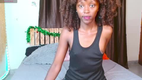 Snapshot of zara_lae chatting on 12.16.24 nicky online show from 12.16.24