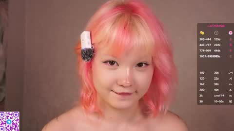 Snapshot of zara_shine chatting on 07.25.26 Criss online show from 07.25.26