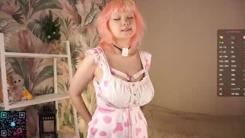Snapshot of zara_shine chatting on 07.31.26 Criss online show from 07.31.26