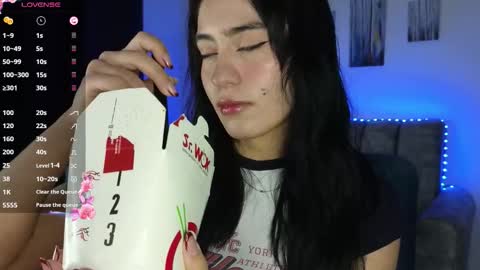 Snapshot of zaradames_ chatting on 10.24.25 zaradames_ online show from 10.24.25