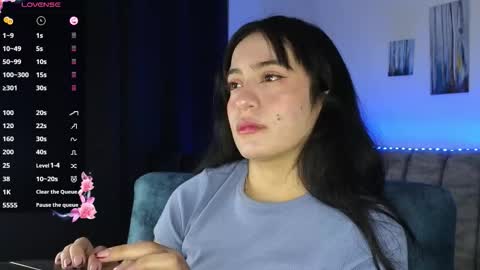 Snapshot of zaradames_ chatting on 10.25.25 zaradames_ online show from 10.25.25