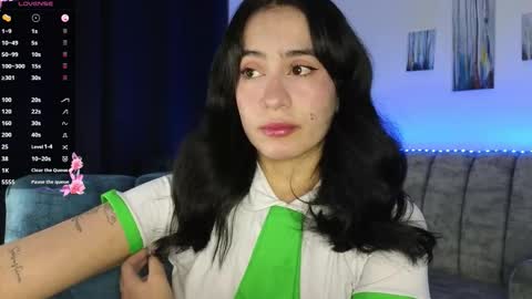 Snapshot of zaradames_ chatting on 10.27.25 zaradames_ online show from 10.27.25