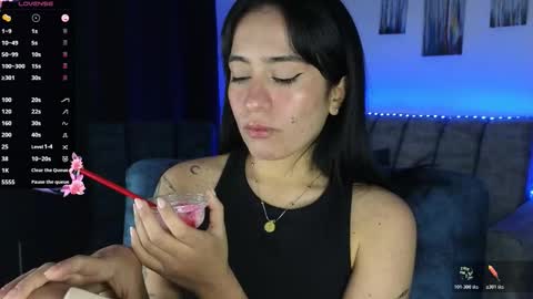 Snapshot of zaradames_ chatting on 11.11.25 zaradames_ online show from 11.11.25