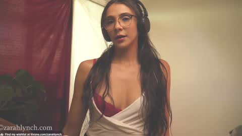 Miss Lynch   Next show  2911 online show from 12.18.24