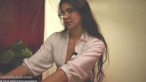 Miss Lynch   Next show  2911 online show from 01.07.25