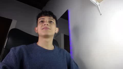 Snapshot of zarekneo chatting on 10.02.25 Zarek online show from 10.02.25