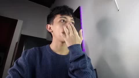 Snapshot of zarekneo chatting on 11.17.25 Zarek online show from 11.17.25