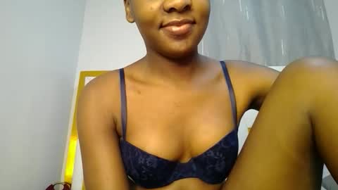Snapshot of zariah011 chatting on 06.06.26 zariah online show from 06.06.26