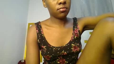 Snapshot of zariah011 chatting on 06.12.26 zariah online show from 06.12.26