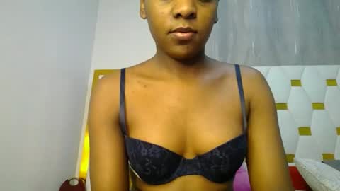 Snapshot of zariah011 chatting on 06.14.26 zariah online show from 06.14.26