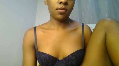 Snapshot of zariah011 chatting on 06.22.26 zariah online show from 06.22.26