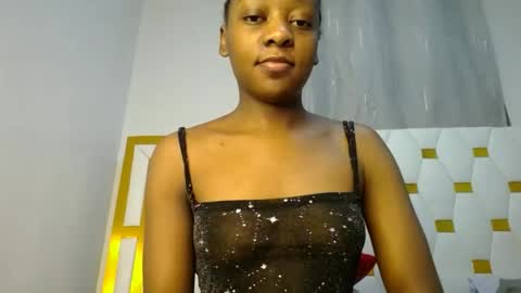 Snapshot of zariah011 chatting on 06.25.26 zariah online show from 06.25.26