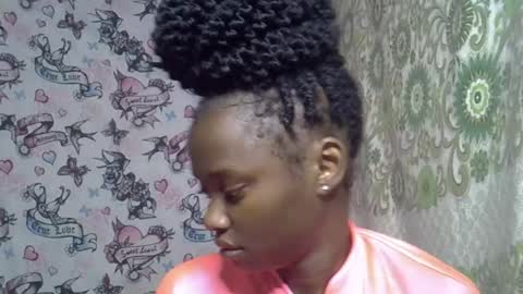 Snapshot of zarinamarlin chatting on 06.18.26 zarinamarlin online show from 06.18.26