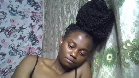 Snapshot of zarinamarlin chatting on 07.19.26 zarinamarlin online show from 07.19.26