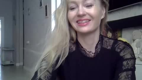 Zarina Swift online show from 03.09.25