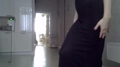 Zarina Swift online show from 03.11.25