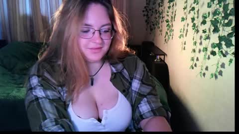 Snapshot of zayarush chatting on 09.30.25 zayarush online show from 09.30.25