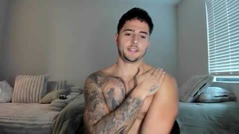 Snapshot of zaylanez chatting on 01.13.26 Zay lanez online show from 01.13.26