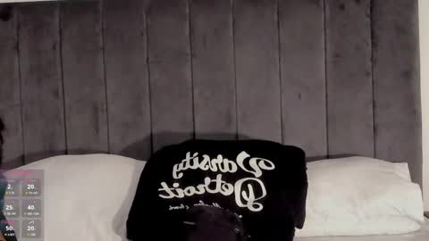 Hii im Zay.                 I save money for education. PVT Open. online show from 11.28.25