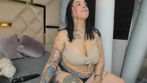 Zayra online show from 04.30.26