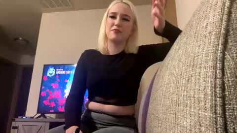 Snapshot of zazawild chatting on 11.14.25 zazawild online show from 11.14.25