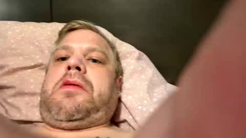 Snapshot of zboteatass chatting on 04.02.26 zboteatass online show from 04.02.26