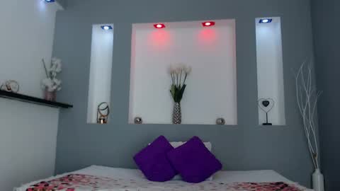 Karolyne online show from 03.05.25