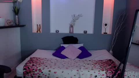 Karolyne online show from 09.18.25