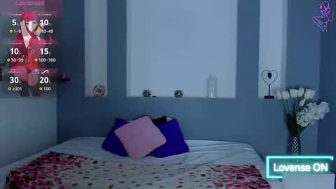 Karolyne online show from 11.24.25