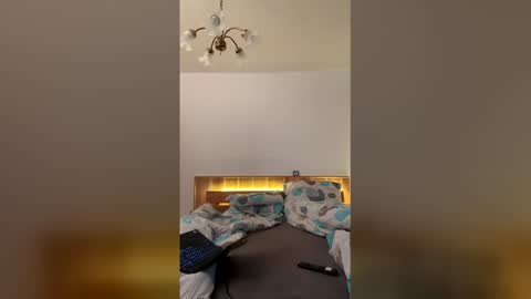 Snapshot of zech2455 chatting on 04.02.26 zech2455 online show from 04.02.26