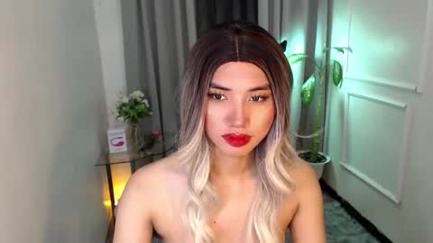 zelainalovetocum online show from 01.24.25