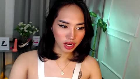 zelainalovetocum online show from 03.04.25