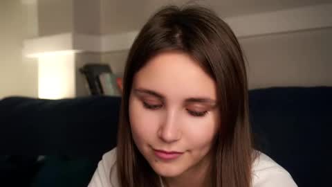 Emilia online show from 09.12.25