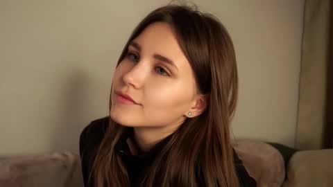 Emilia online show from 09.21.25