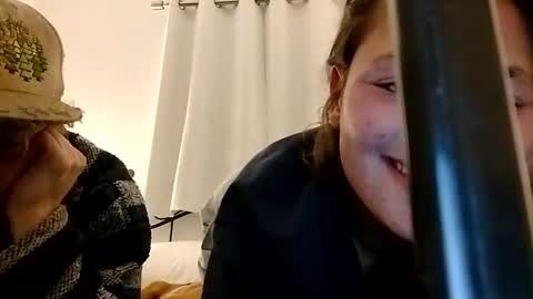 Snapshot of zellelajay2009 chatting on 02.11.25 KENDAL Kaylee online show from 02.11.25