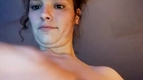 Snapshot of zellelajay2009 chatting on 02.26.25 KENDAL Kaylee online show from 02.26.25