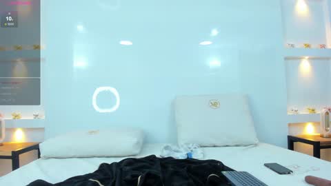 Snapshot of zenda_evans chatting on 01.29.25 Zenda Evans online show from 01.29.25