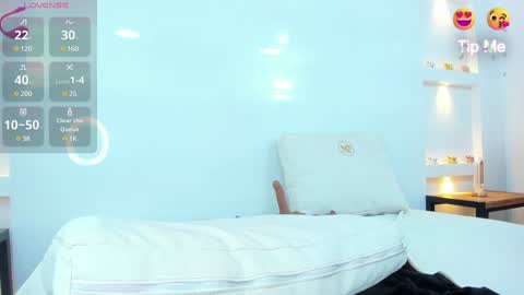 Snapshot of zenda_evans chatting on 01.29.25 Zenda Evans online show from 01.29.25