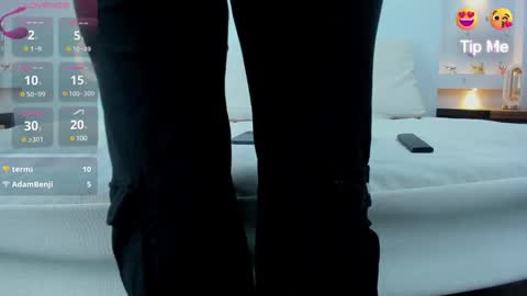 Snapshot of zenda_evans chatting on 01.31.25 Zenda Evans online show from 01.31.25