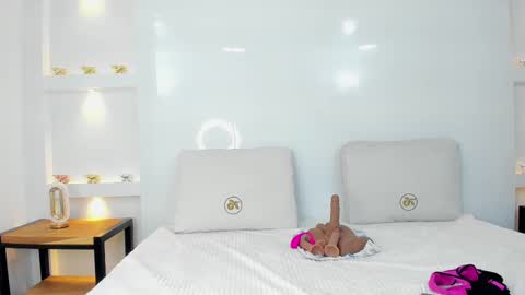 Snapshot of zenda_evans chatting on 02.26.25 Zenda Evans online show from 02.26.25