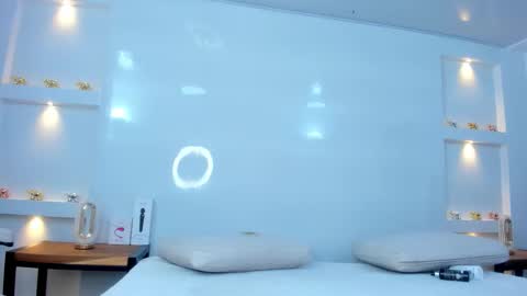 Snapshot of zenda_evans chatting on 10.29.25 Zenda Evans online show from 10.29.25