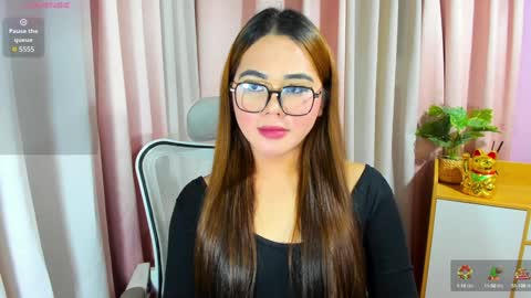 Snapshot of zendaya_amore chatting on 12.03.24 Zendaya online show from 12.03.24