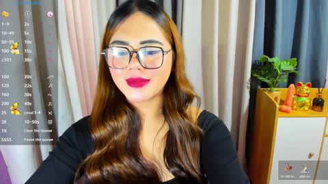 Snapshot of zendaya_amore chatting on 12.18.24 Zendaya online show from 12.18.24