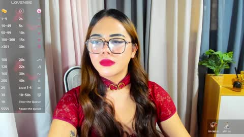 Snapshot of zendaya_amore chatting on 12.23.24 Zendaya online show from 12.23.24