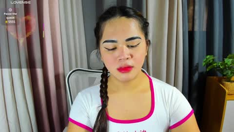 Snapshot of zendaya_amore chatting on 02.01.25 Zendaya online show from 02.01.25