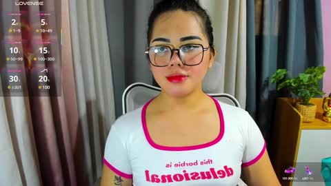 Snapshot of zendaya_amore chatting on 02.03.25 Zendaya online show from 02.03.25