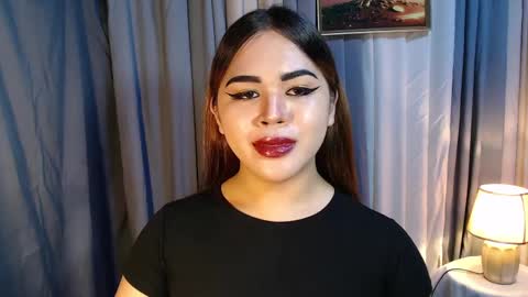 Snapshot of zendaya_amore chatting on 03.11.25 Zendaya online show from 03.11.25