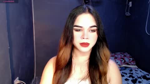 Snapshot of zendaya_amore chatting on 11.10.25 Zendaya online show from 11.10.25