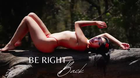 Zendaya online show from 03.08.25